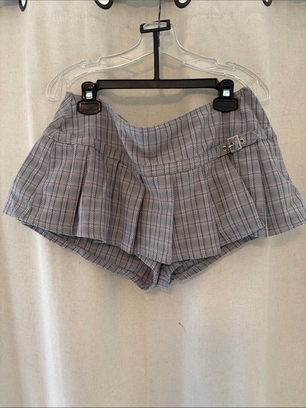 Madden Girl Gray Plaid Pleated Skort Shorts